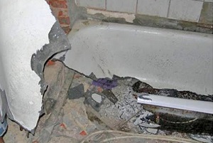 Демонтаж ванны в Линёво